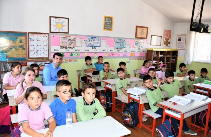 Bal, Okul Ziyaretlerini Sürdürüyor