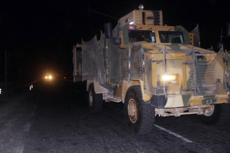 Suriye Sınırına Askeri Sevkiyat