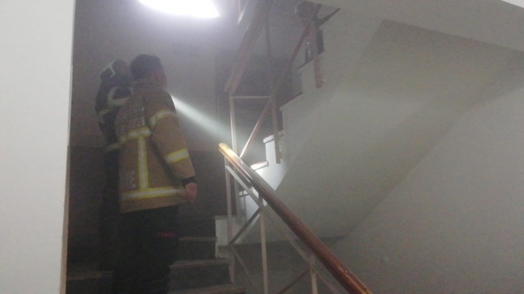 Yaşlılar Ve Gençler Evi’nde Yangın Çıktı