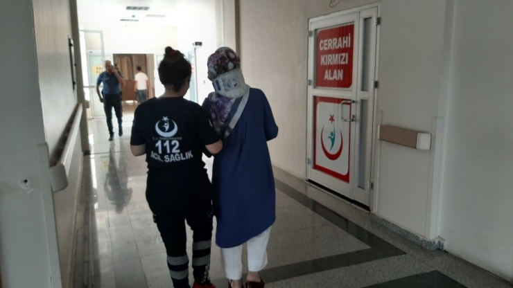 İki Otomobil Çarpıştı: 3 Yaralı