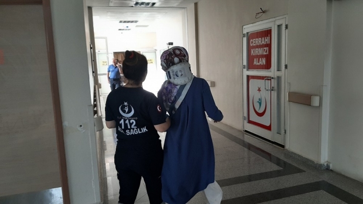 İki Otomobil Çarpıştı: 3 Yaralı