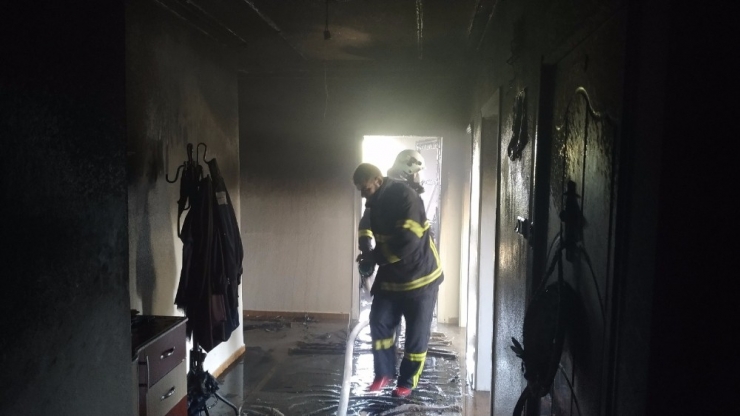 Kahta’da Ev Yangını