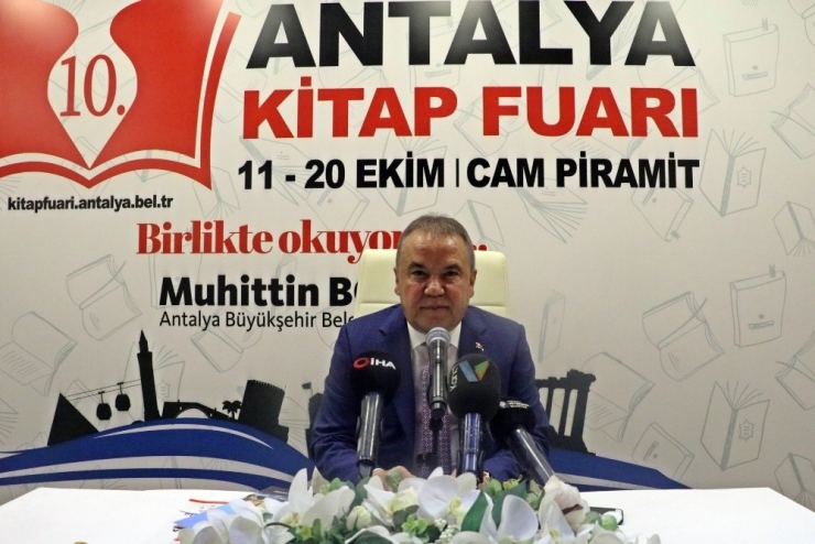 Antalya Kitap Fuarı ‘Birlikte Okuyoruz’ Sloganıyla Kapılarını Ziyarete Açıyor