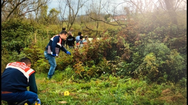 Ceviz Çalmaya Geldiler Tarla Sahibini Öldürdüler