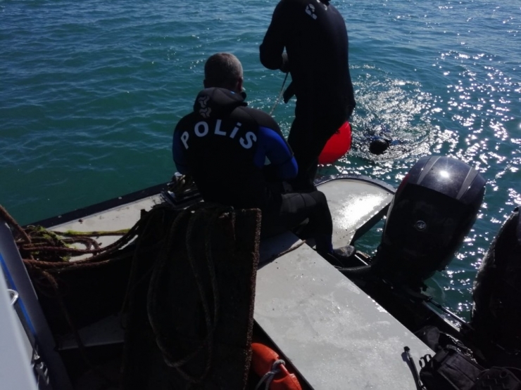 Denizin Dibinde Gizlenmiş Halde Bulundu