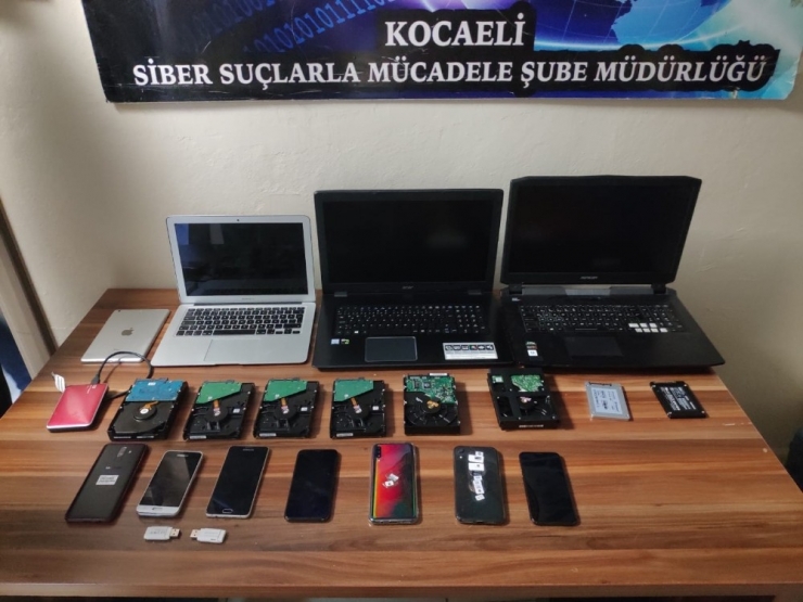 Vatandaşları Dolandıran ‘Hacker’lara Operasyon: 8 Gözaltı