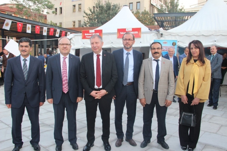 Afyonkarahisar’da El Sanatları Şöleni Yaşanıyor