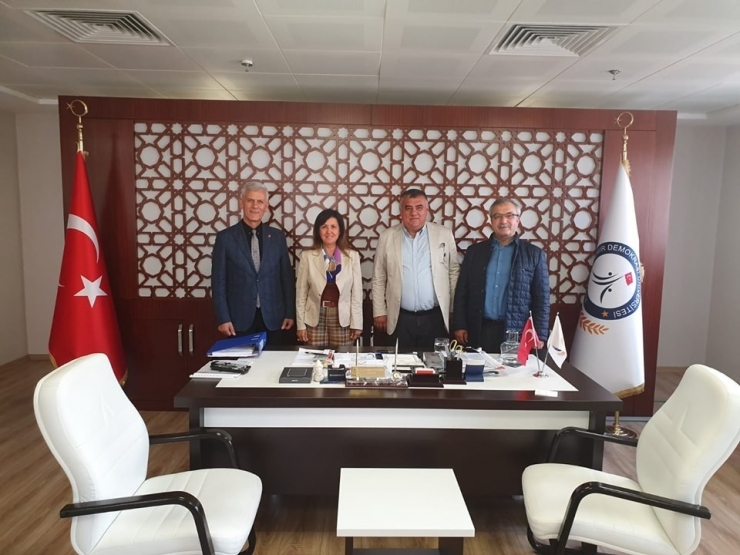 Müjde Geldi: Kemalpaşa’ya Yüksekokul Kuruluyor