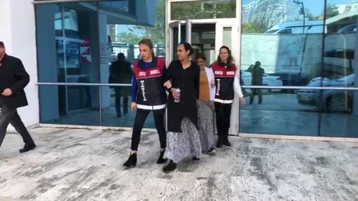 Ev Faresi Hırsızlar Yakalandı