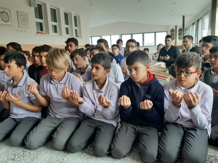 Öğrencilerden Askere ’Fetih Sureli’ Destek