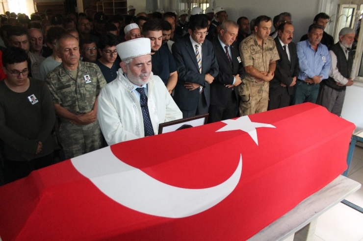 Başkomiser Kaya, Memleketi Elazığ’da Son Yolculuğuna Uğurlandı