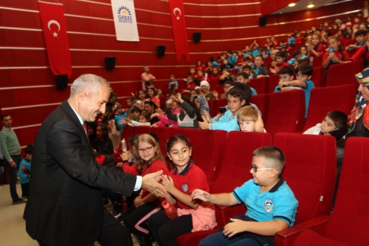 Gebzeli Çocukların Tiyatro Keyfi
