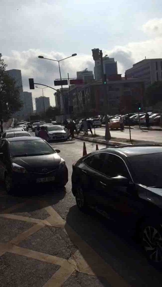 Anadolu Adalet Sarayı Önünde Silahlı Çatışma Anları Kamerada