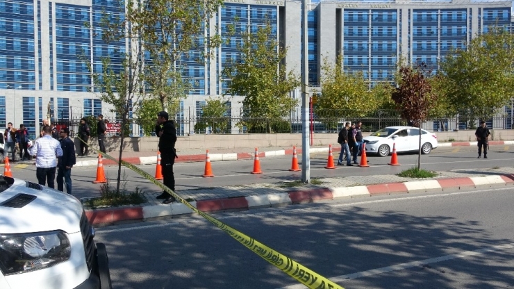 Kartal’daki Anadolu Adalet Sarayı Önünde Silahlı Çatışma: 2’si Ağır 4 Yaralı