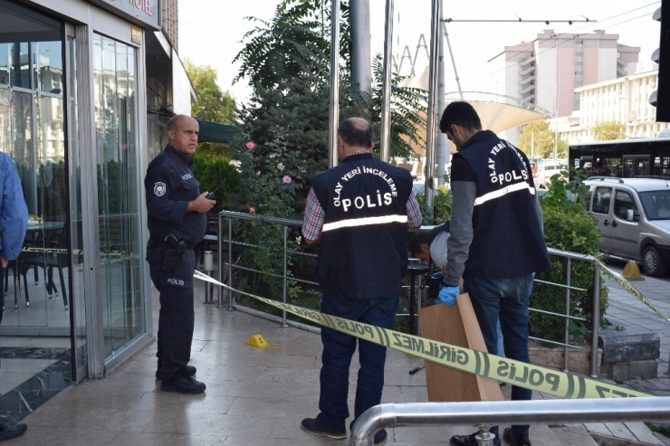 Malatya’da Döner Bıçaklı Kavga: 2 Yaralı