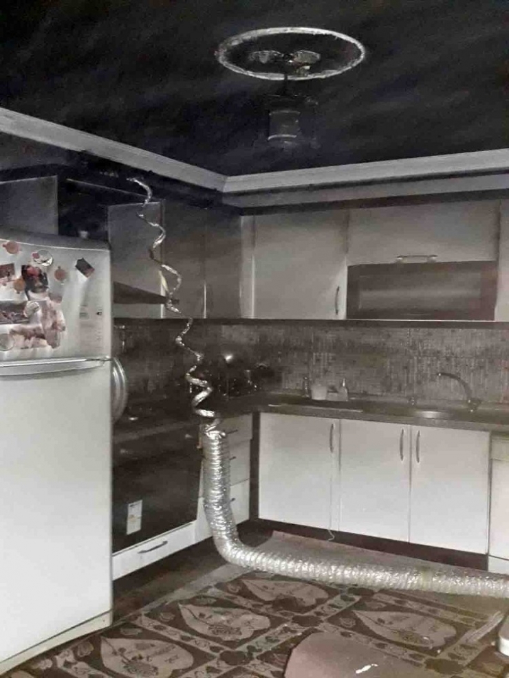 Tarsus’ta Doğalgaz Patlaması