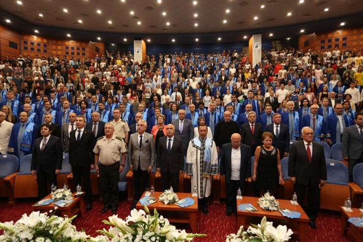 Türkiye’de İlk Kez Bir Akademik Yıl Felsefe Dersi İle Başladı