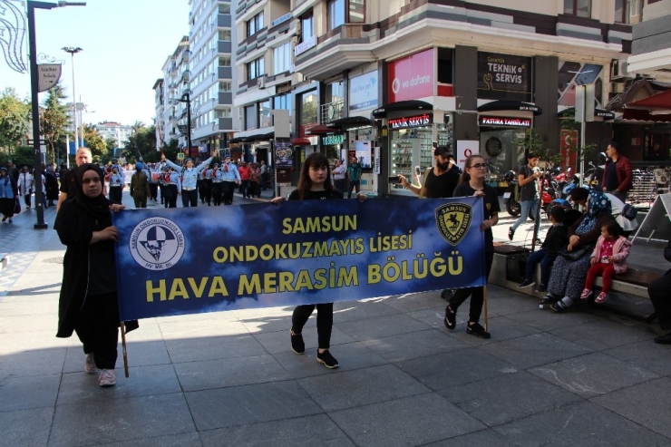 Samsun’da Amatör Spor Haftası Yürüyüşü