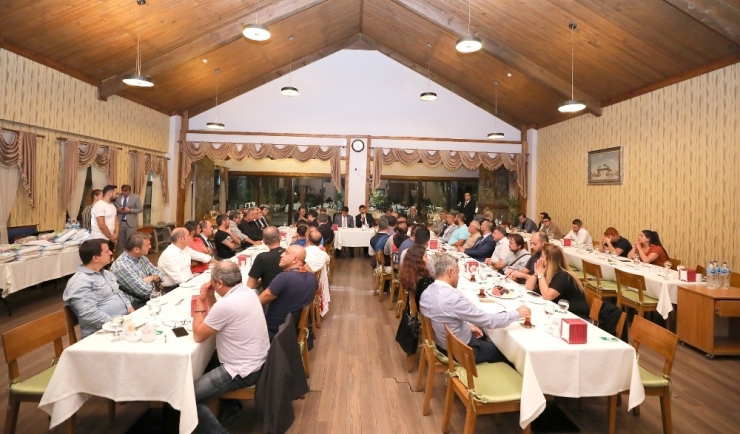 Başkan Fadıloğlu Spor Camiasıyla Buluştu