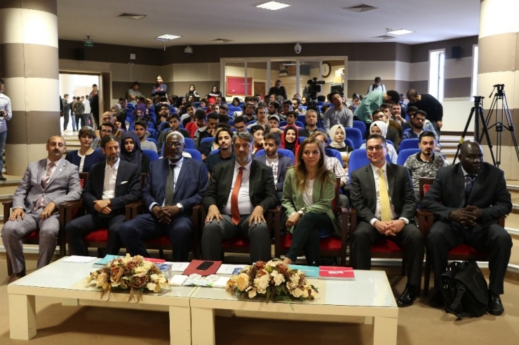 "Girişimcilik Bayrağı" Kbü’nün