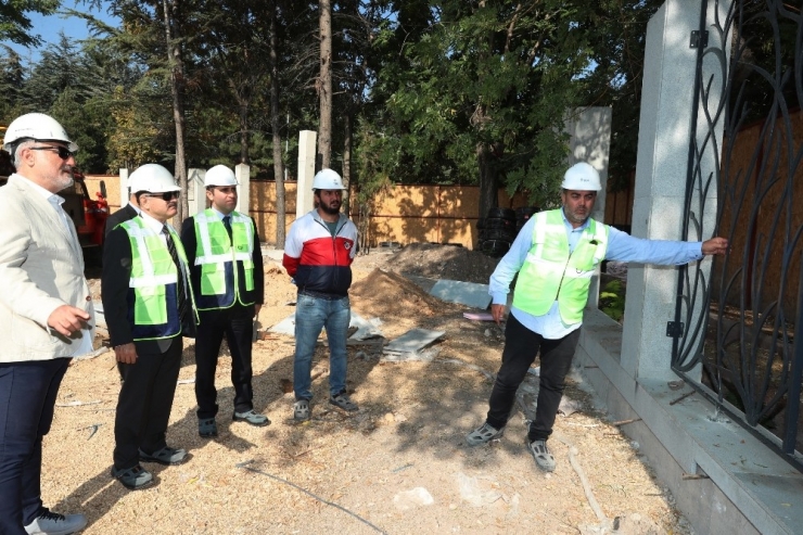 Vali Çakacak, Millet Bahçesindeki Çalışmaları İnceledi