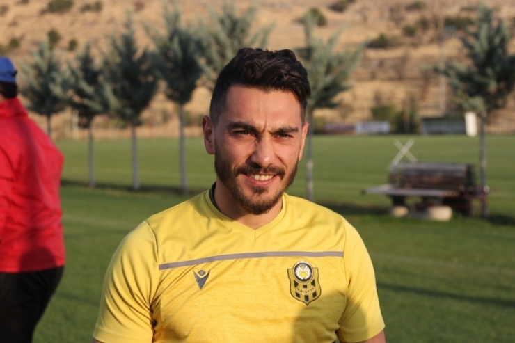 Murat Akbaş: "İnşallah Avrupa Kupalarına Tekrar Gitmeye Hak Kazanırız"