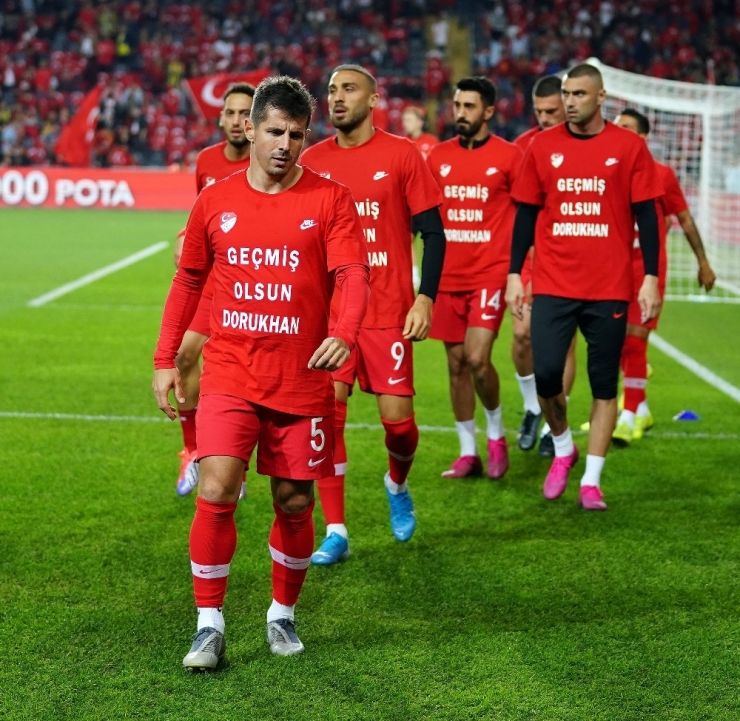 Euro 2020 Grup Elemeleri: Türkiye: 0 - Arnavutluk: 0 (Maç Devam Ediyor)