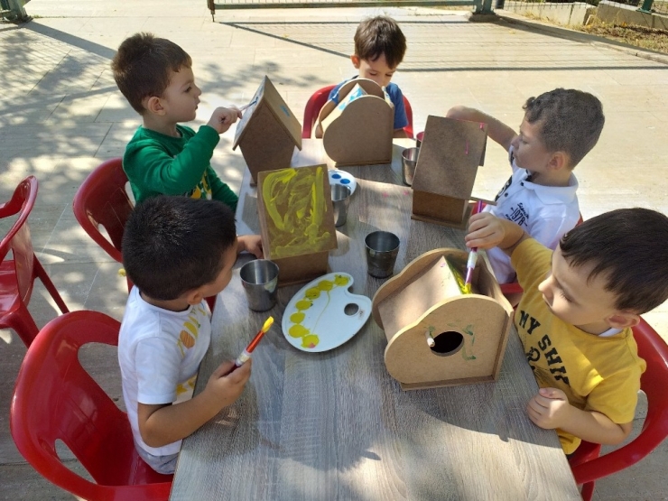 Adü’lü Minikler Kuş Evi Yaptı