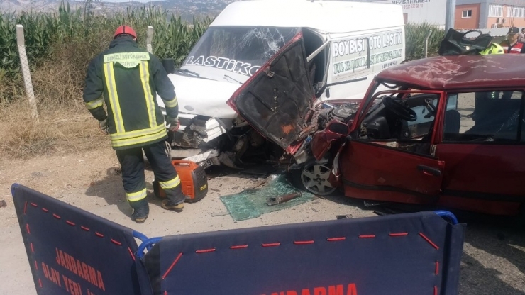 50 Yaşındaki Çift Kazada Hayatını Kaybetti