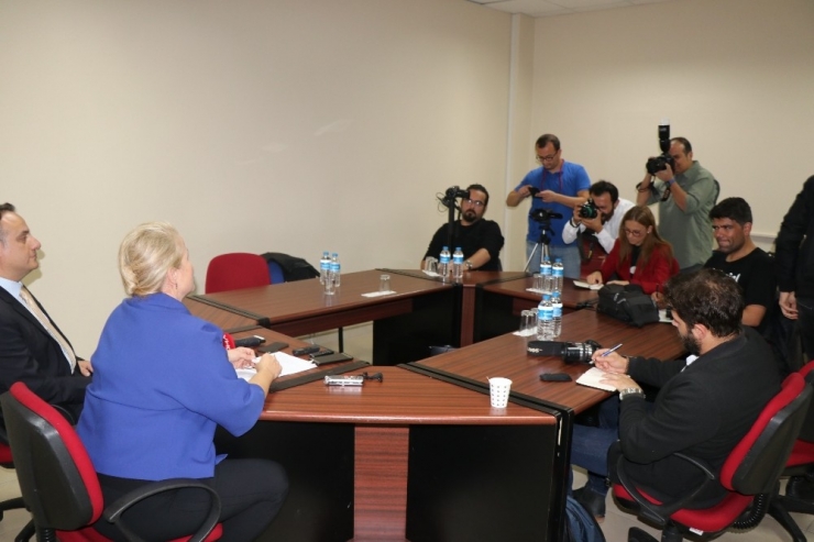 Trakya Üniversitesi Endokrinoloji Ve Metabolizma Hastalıkları Bilim Dalı Başkanı Prof. Dr. Güldiken: