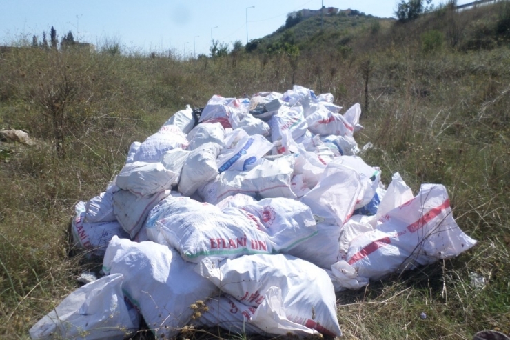 Boş Araziye Moloz Döken Şahsa 5 Bin Tl Para Cezası