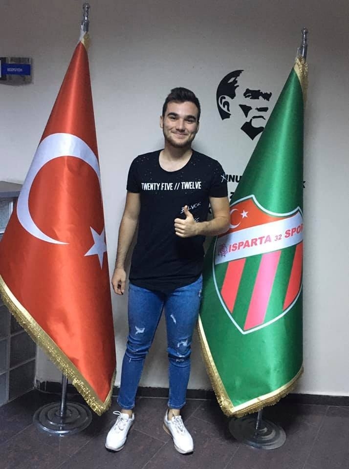Isparta 32 Spor’dan Orta Sahaya Takviye