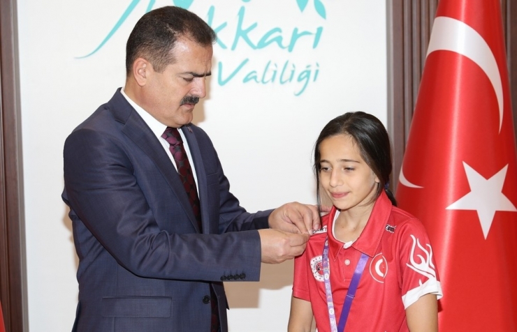 Dünya Şampiyonu Tatlı’dan Vali Akıyık’a Ziyaret