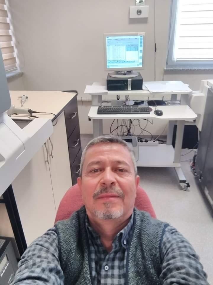 Görevi Başında Kalp Krizi Geçiren Laborant Hayatını Kaybetti