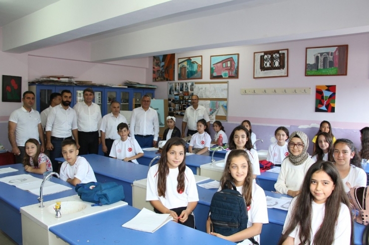 Kula’da ’Değerli Zamanlar’ Projesi Devam Ediyor