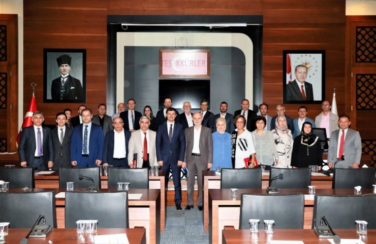 Körfez Belediyesi’nde Eğitimler Sürüyor