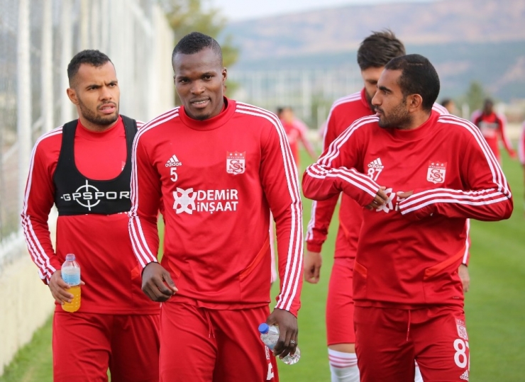 Çalımbay’dan Galatasaray’a Gözdağı