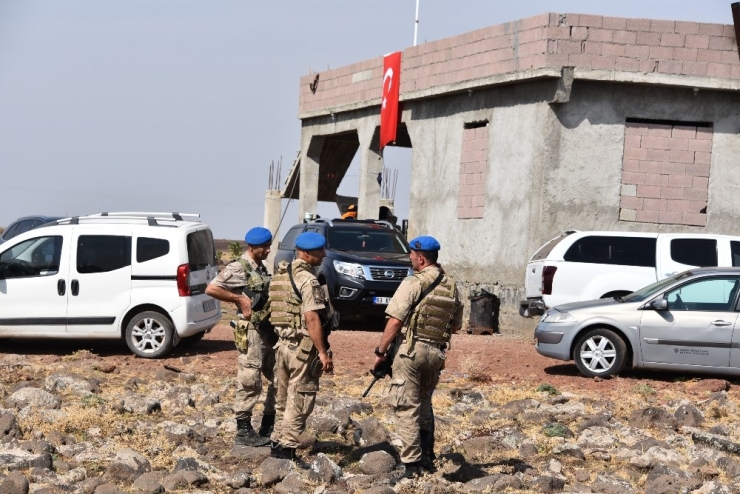 Ceylanpınar’da Şehit Olan 11 Yaşındaki Mazlum Toprağa Verildi