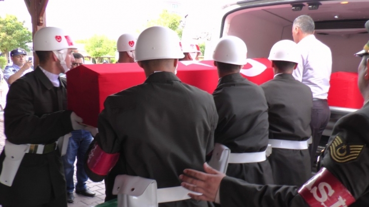 Barış Pınarı Harekatı Şehitleri Memleketlerine Uğurlandı