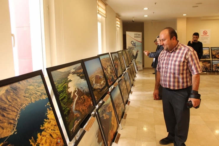 Tosya’da Fotoğraf Sergisi Hazırlıkları Tamamlandı