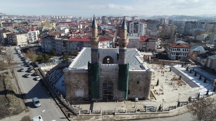 748 Yıllık Gök Medrese Müzeye Dönüştürülüyor