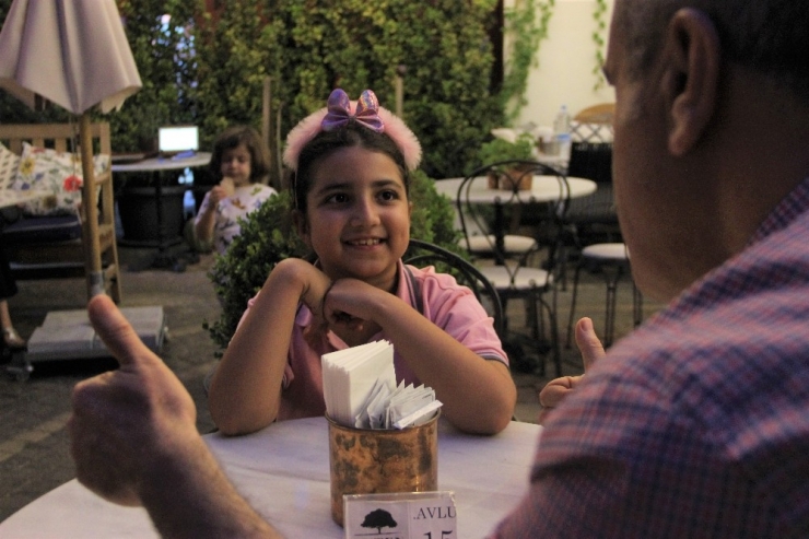 Dahi Çocuklar Burada Yetişiyor