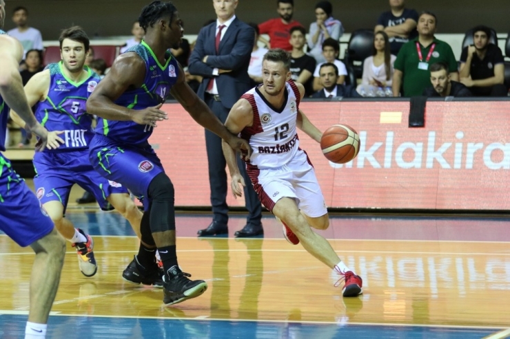 Baksetbol Süper Ligi: Gaziantep Basketbol:69 - Tofaş:81