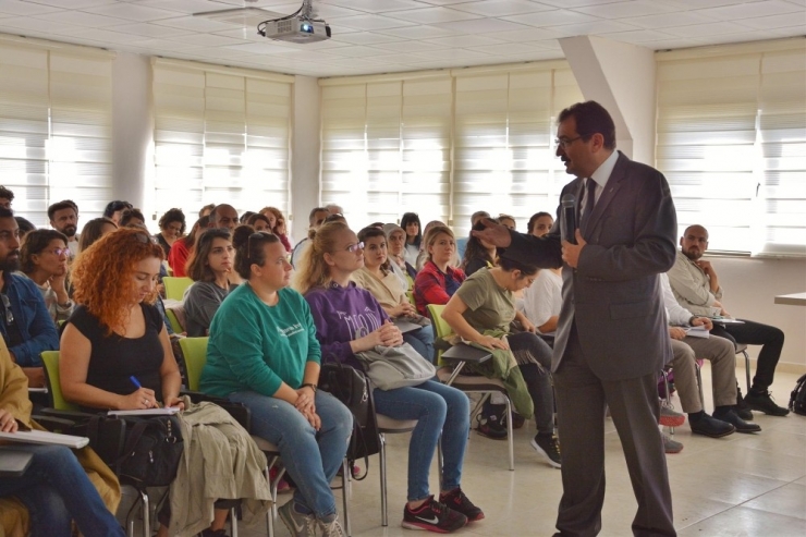 Balıkesir Büyükşehir’in Kursuna Ünlü Akını