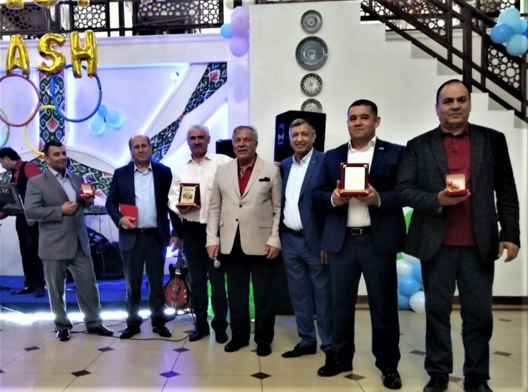 Termiz Kuraş Turnuvası Nefesleri Kesti