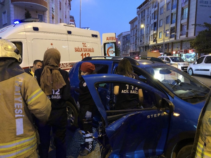 Fren Yerine Gaza Basınca Ortalığı Birbirine Kattı