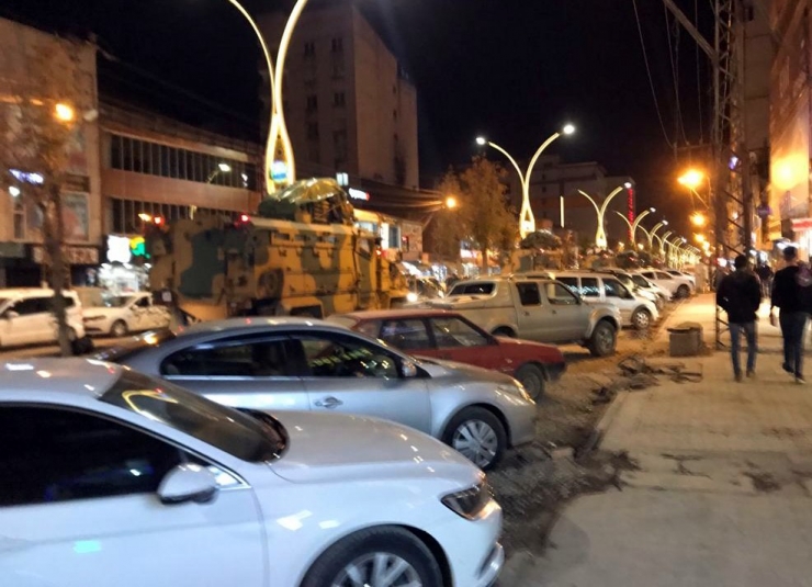 Yüksekova’dan Irak Sınırına Askeri Sevkiyat