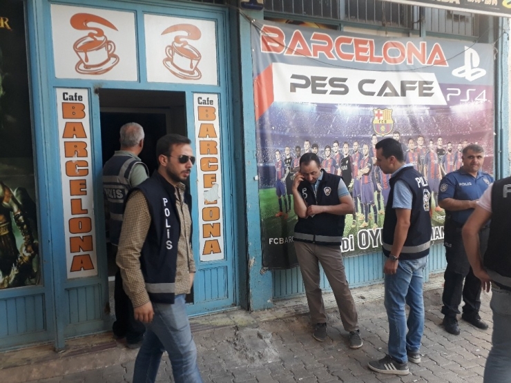 İslahiye’de İnternet Kafe, İddia Bayii Ve Oyun Salonlarına Polis Denetimi