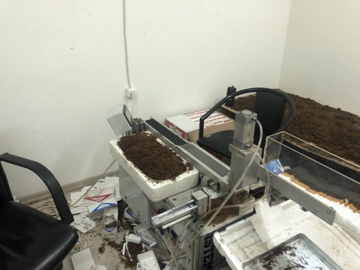 İstanbul’da Kaçak Tekel Ürünleri Operasyonu