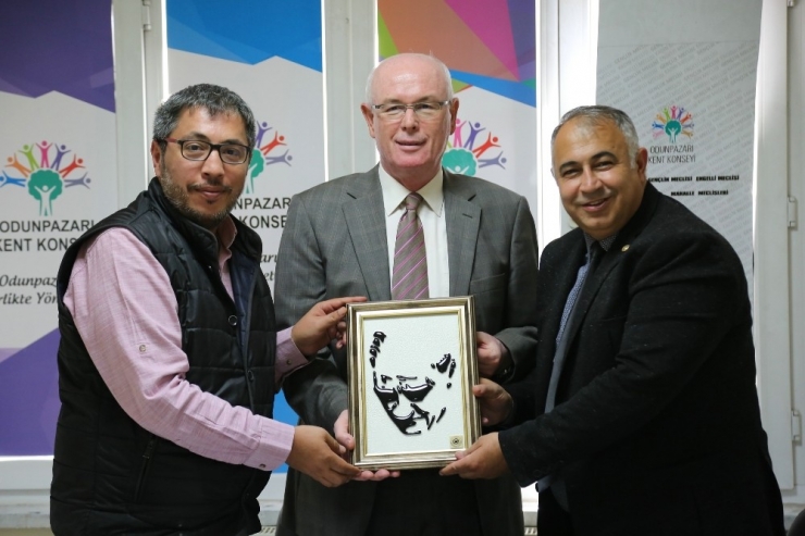 Başkan Kazım Kurt Odunpazarı Kent Konseyi’ni Ziyaret Etti